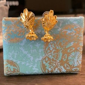 Gold earrings